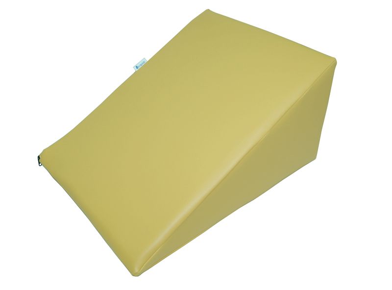 coussin-triangle-pour-table-837020-mirabelle