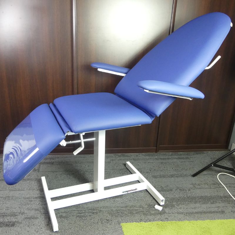 Fauteuil fixe en métal blanc spécial T19 - Seconde vie – Image 2